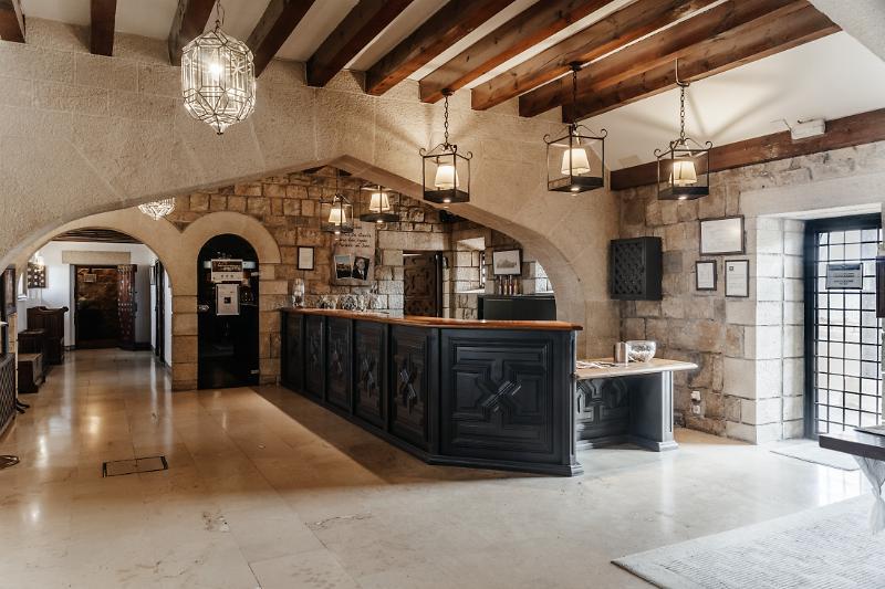 De 4* Jaén
